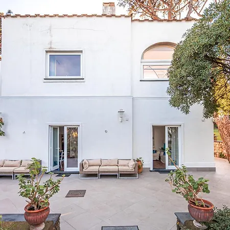 Serao By Myvillacollection * イスキア島